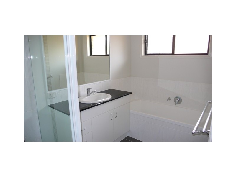 11 Buntine Way, Morayfield QLD 4506