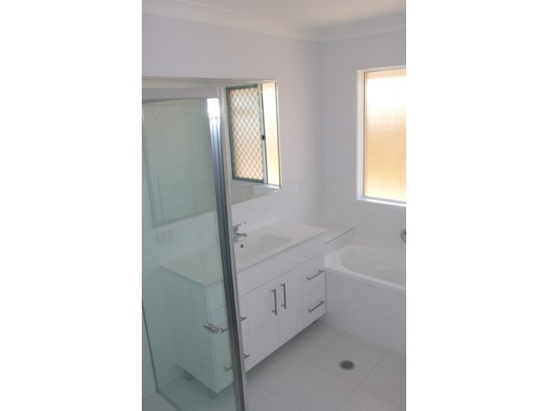 17 Soward Court, Morayfield QLD 4506