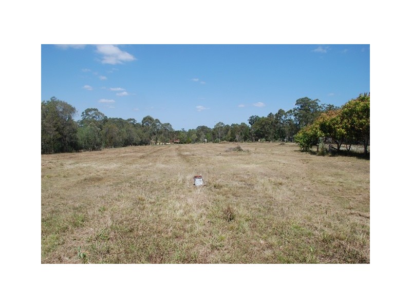 31 Conifer Road, Morayfield QLD 4506