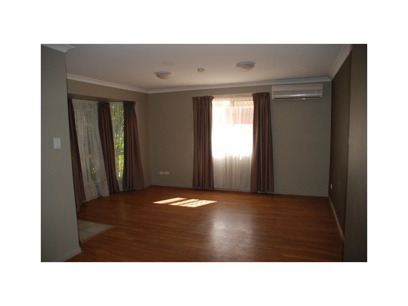 4 Considen Ct, Caboolture QLD 4510