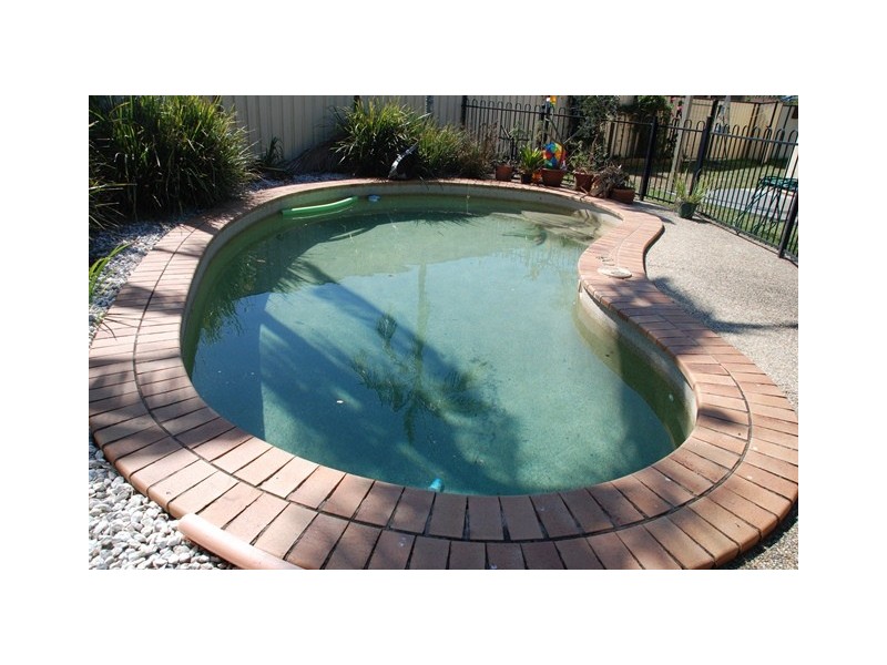 4 Moonlight Crescent, Caboolture QLD 4510