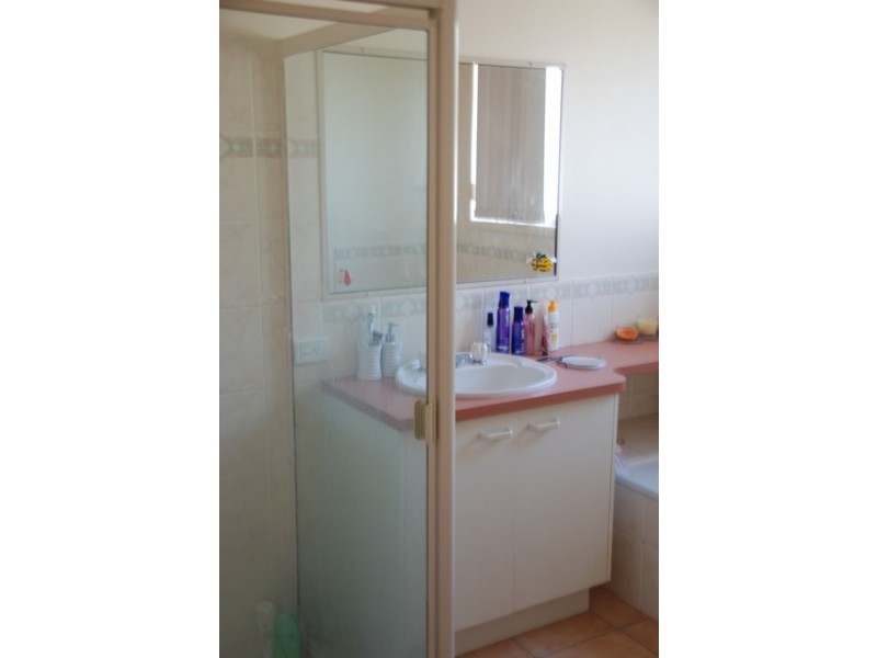 4 Moonlight Crescent, Caboolture QLD 4510