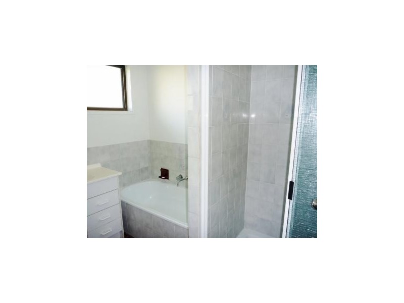 2/61 Wallace Street, Caboolture QLD 4510