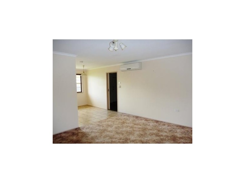 2/61 Wallace Street, Caboolture QLD 4510