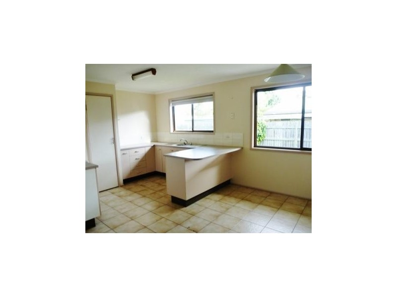 2/61 Wallace Street, Caboolture QLD 4510