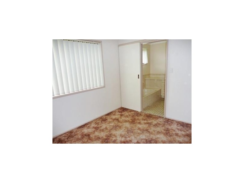 2/61 Wallace Street, Caboolture QLD 4510