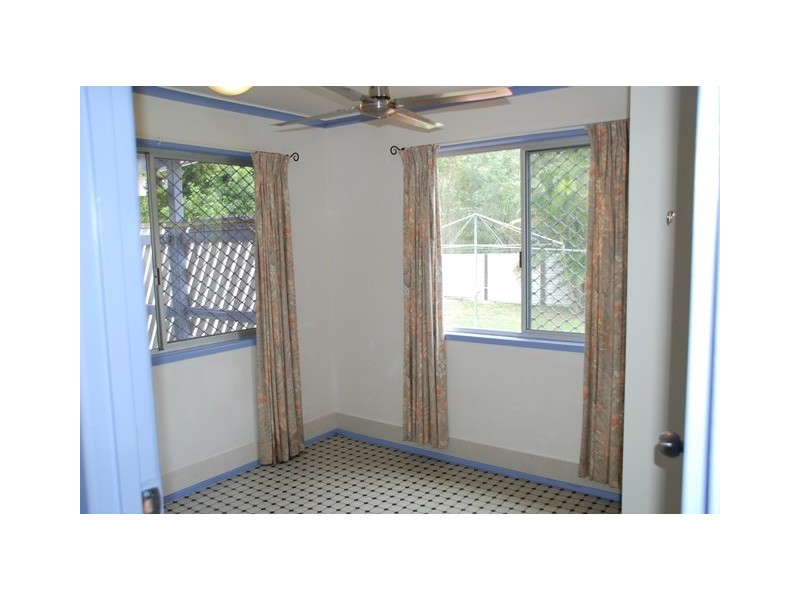 32 DWYER STREET, Beachmere QLD 4510