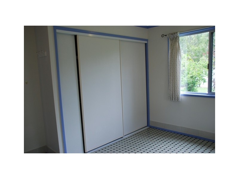 32 DWYER STREET, Beachmere QLD 4510