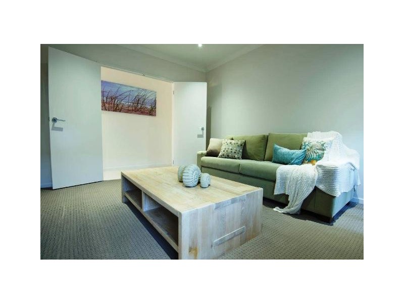 8 Riverlilly Cres, Caboolture QLD 4510