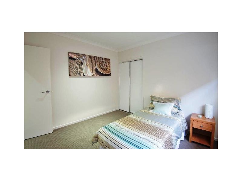 8 Riverlilly Cres, Caboolture QLD 4510