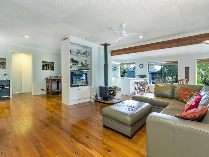 15 Behrens Road, Bellmere QLD 4510