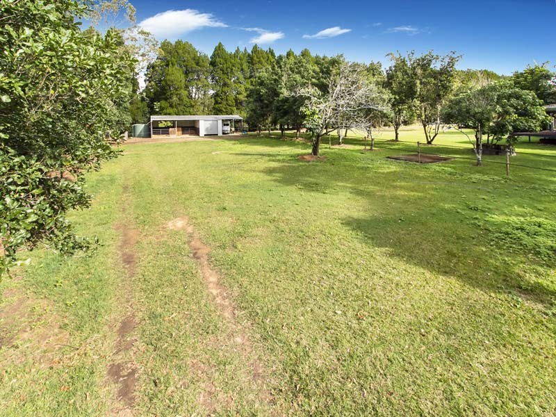 15 Behrens Road, Bellmere QLD 4510