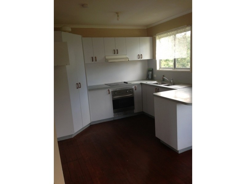 11 Kenneth Street, Morayfield QLD 4506