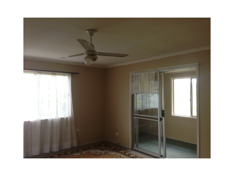 11 Kenneth Street, Morayfield QLD 4506