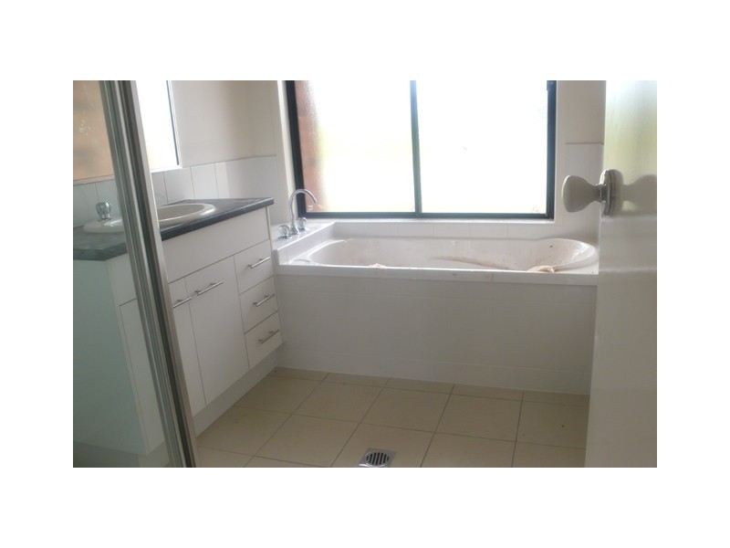 Unit 2 / 43 McKavanagh St, Caboolture QLD 4510