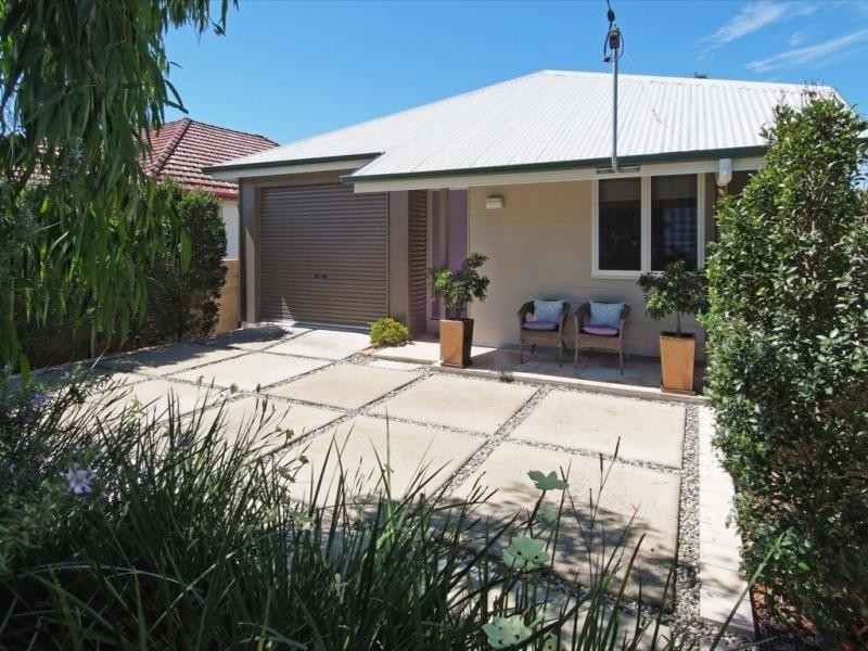 290 Buckland Road, Nundah QLD 4012