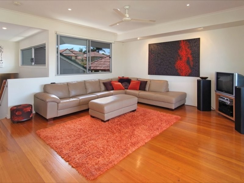 290 Buckland Road, Nundah QLD 4012