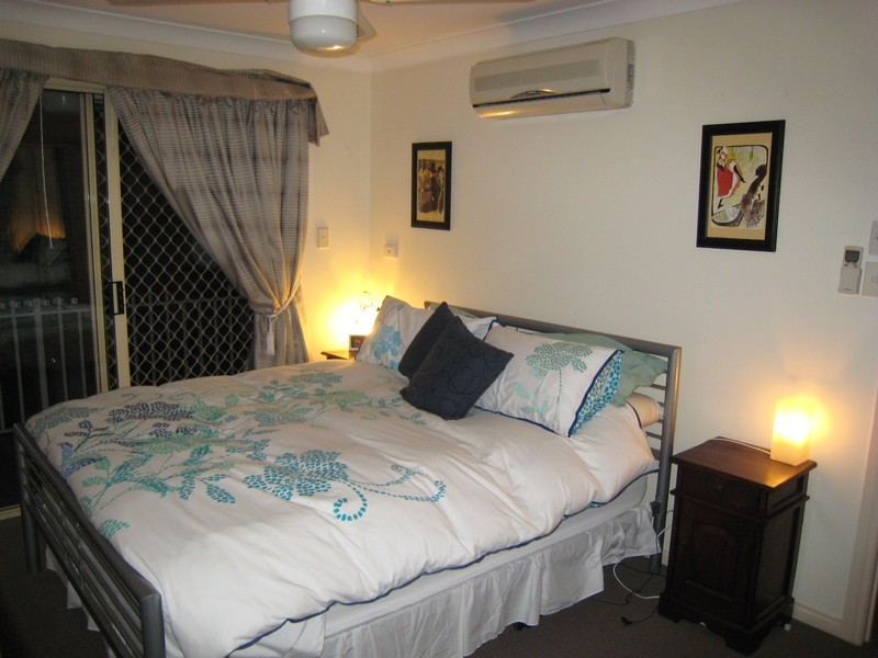 2/18 Hutchins Street, Kedron QLD 4031