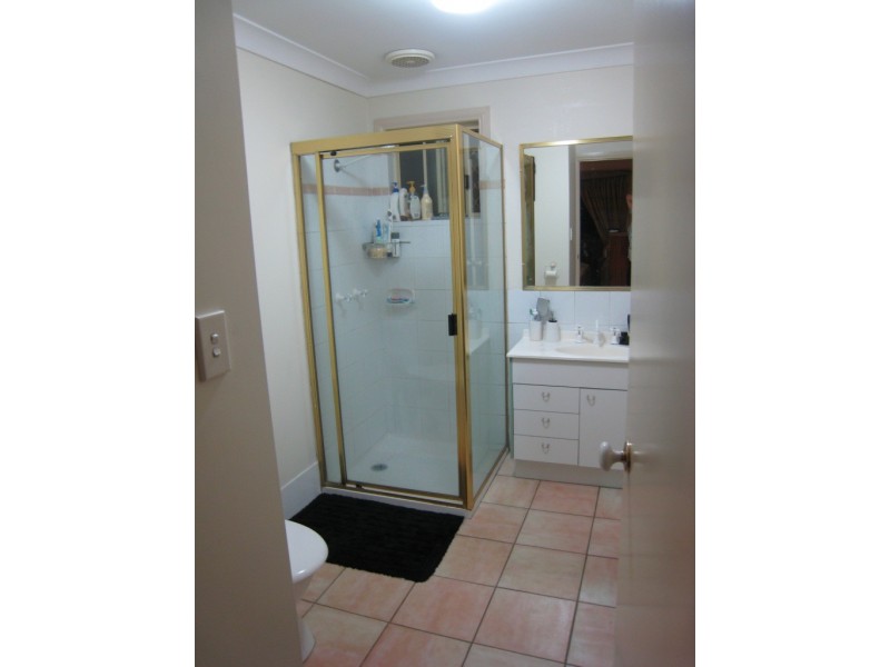 2/18 Hutchins Street, Kedron QLD 4031