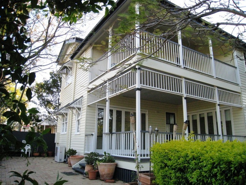 74 Park Avenue, Clayfield QLD 4011