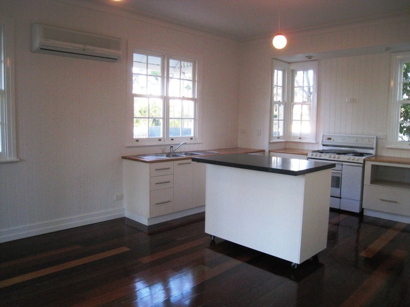 74 Park Avenue, Clayfield QLD 4011