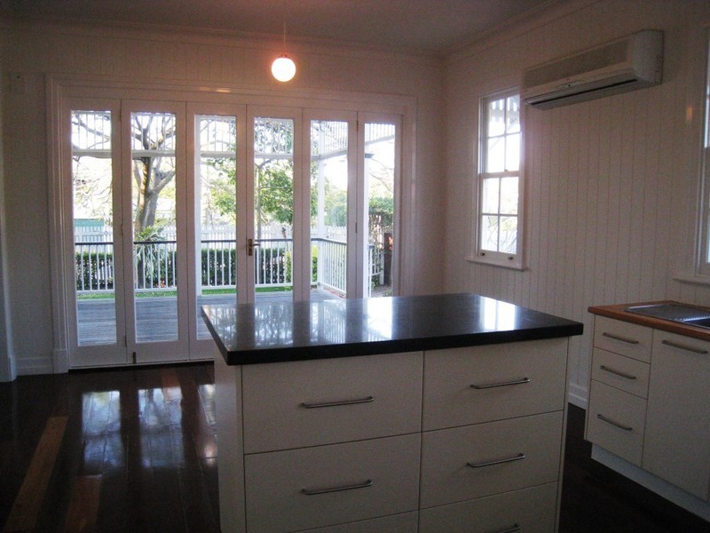 74 Park Avenue, Clayfield QLD 4011