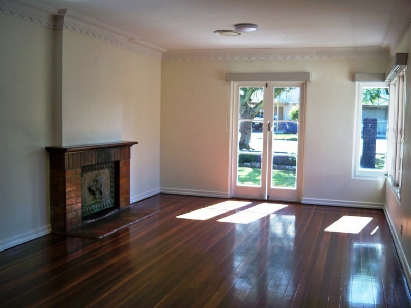 8 Power Street, Wavell Heights QLD 4012