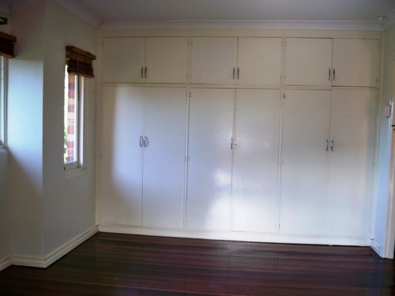 8 Power Street, Wavell Heights QLD 4012