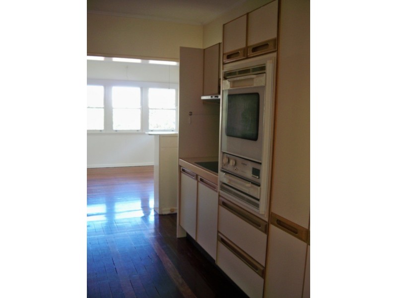 8 Power Street, Wavell Heights QLD 4012