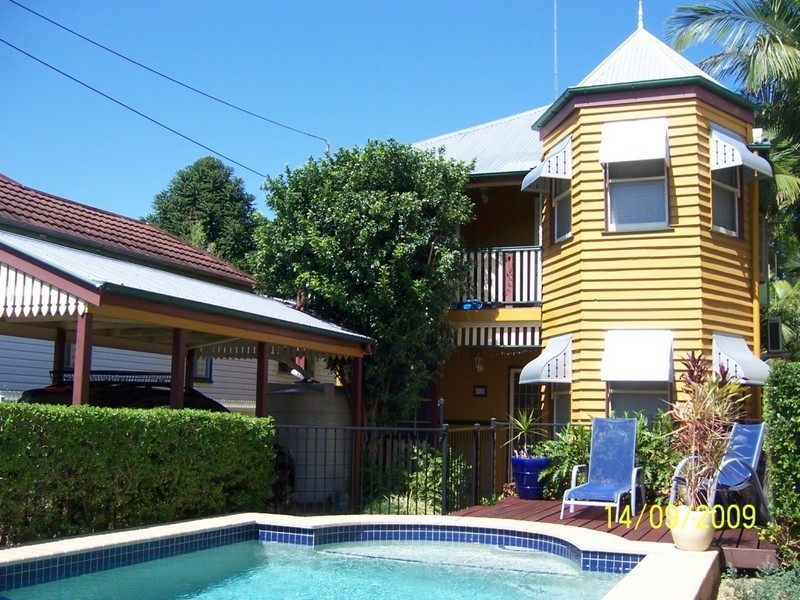13 Blackmore Street, Windsor QLD 4030