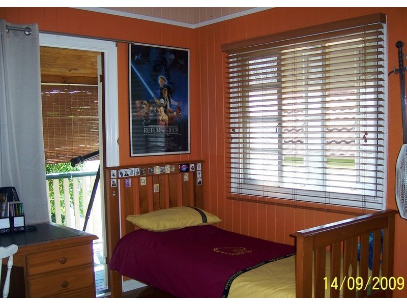 13 Blackmore Street, Windsor QLD 4030