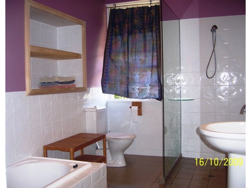 100 Lodge road, Wooloowin QLD 4030