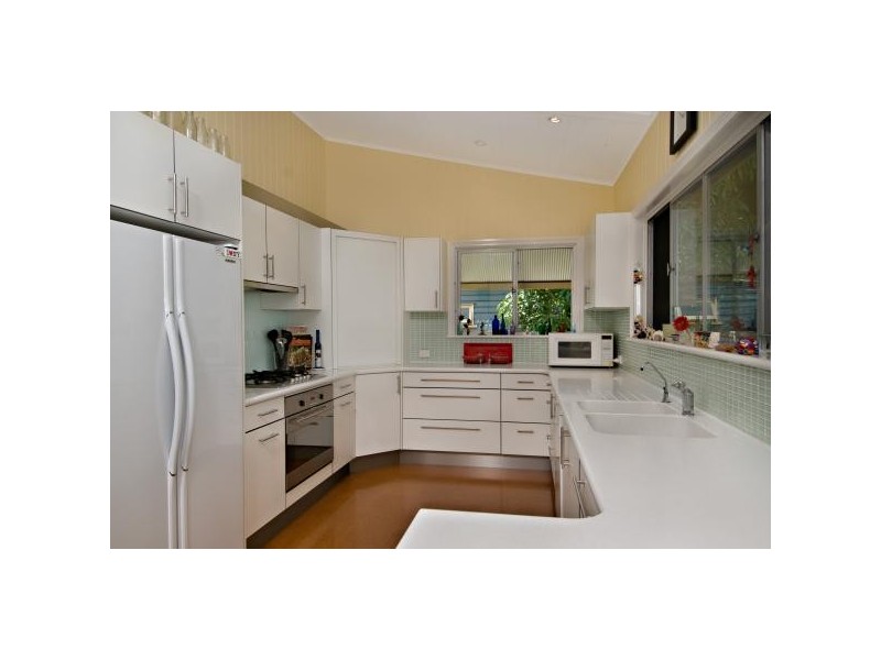 72 Henry Street, Wooloowin QLD 4030