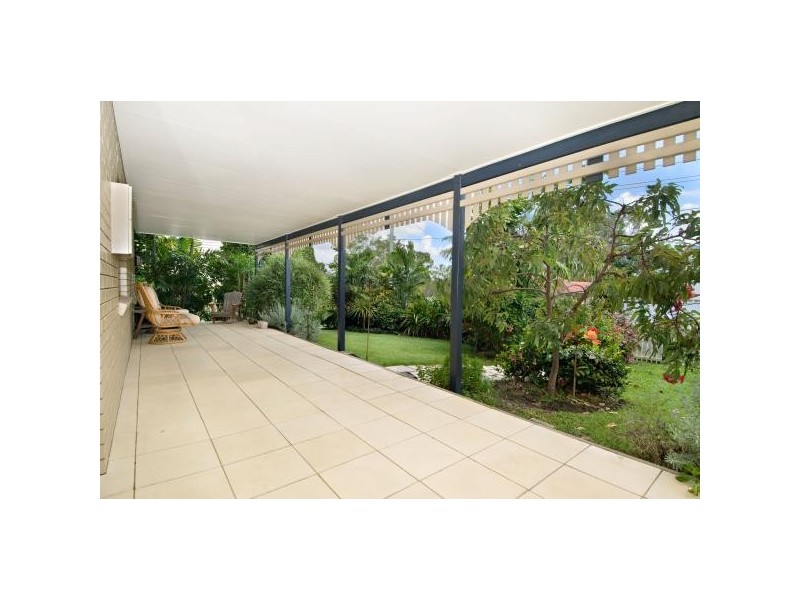 72 Henry Street, Wooloowin QLD 4030