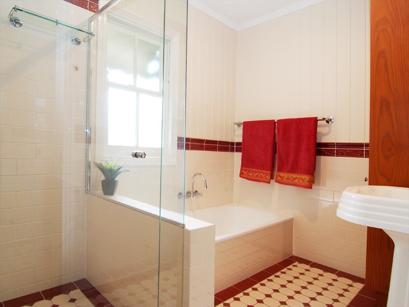 185 Buckland Road, Nundah QLD 4012