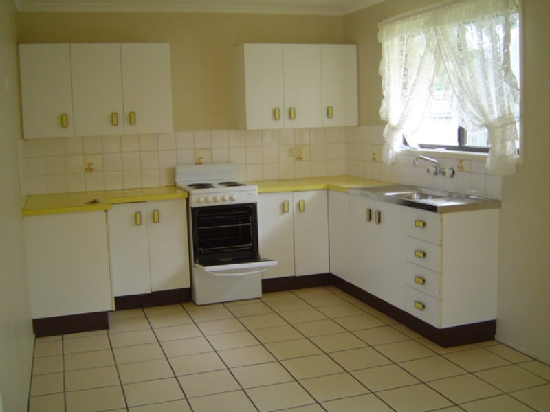 19 Rosebrook St, Kallangur QLD 4503