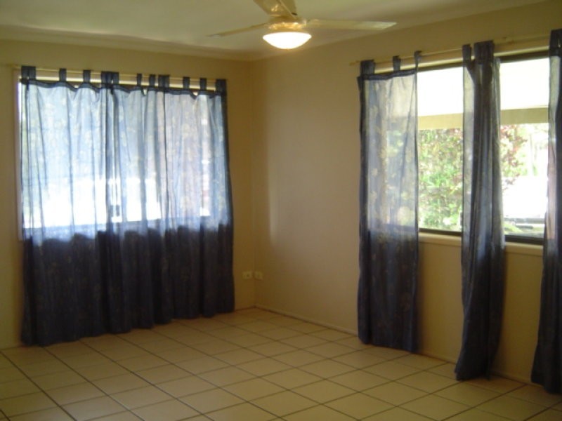 19 Rosebrook St, Kallangur QLD 4503