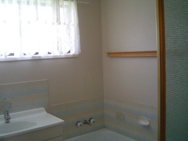 19 Rosebrook St, Kallangur QLD 4503