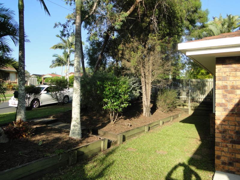 24 Huntington Dr, Kallangur QLD 4503
