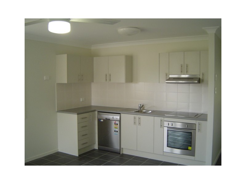 Unit 2, 29 Burns Parade, Kallangur QLD 4503