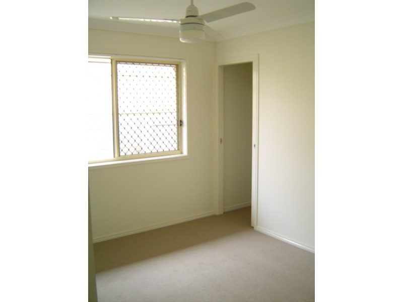 Unit 2, 29 Burns Parade, Kallangur QLD 4503