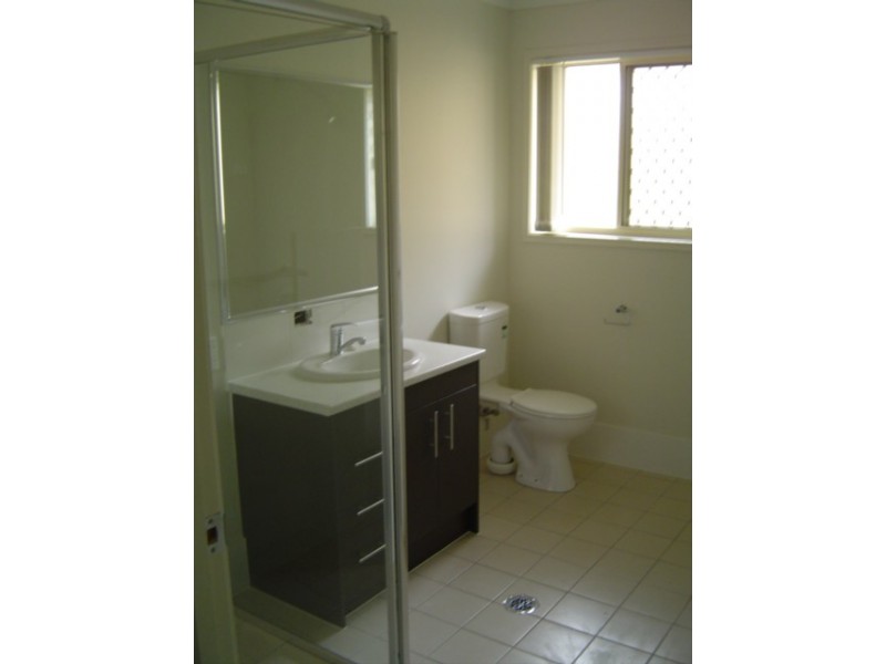 Unit 2, 29 Burns Parade, Kallangur QLD 4503