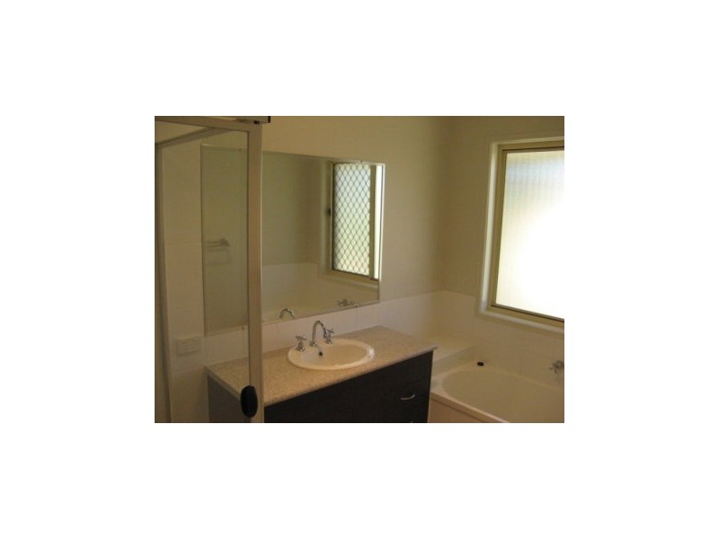 18 Outlook Court, Kallangur QLD 4503