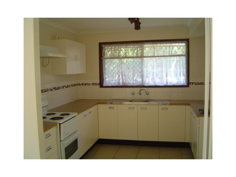 22 Macquarie Drive, Petrie QLD 4502