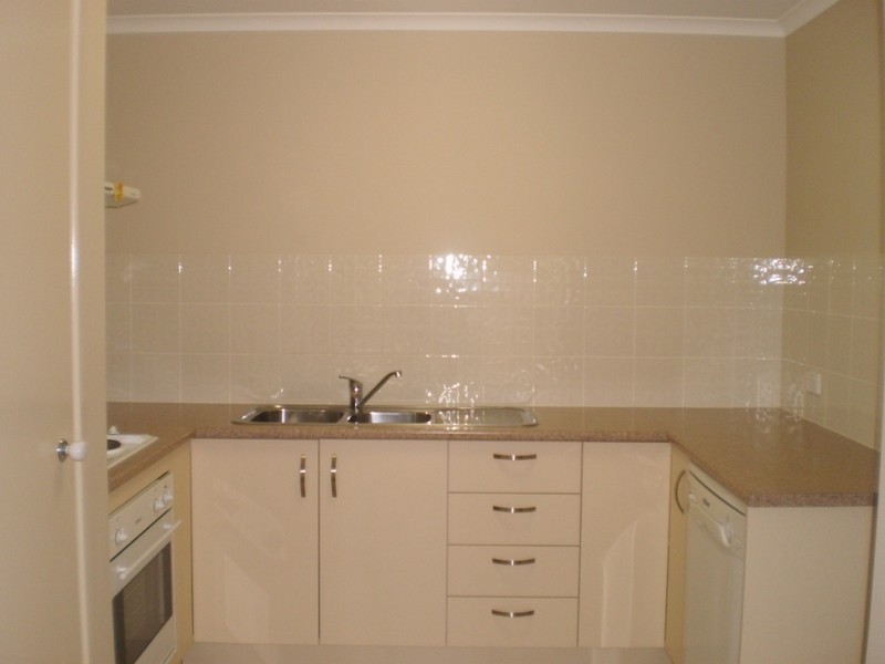 Unit 2, 28 Tylah Street, Kallangur QLD 4503