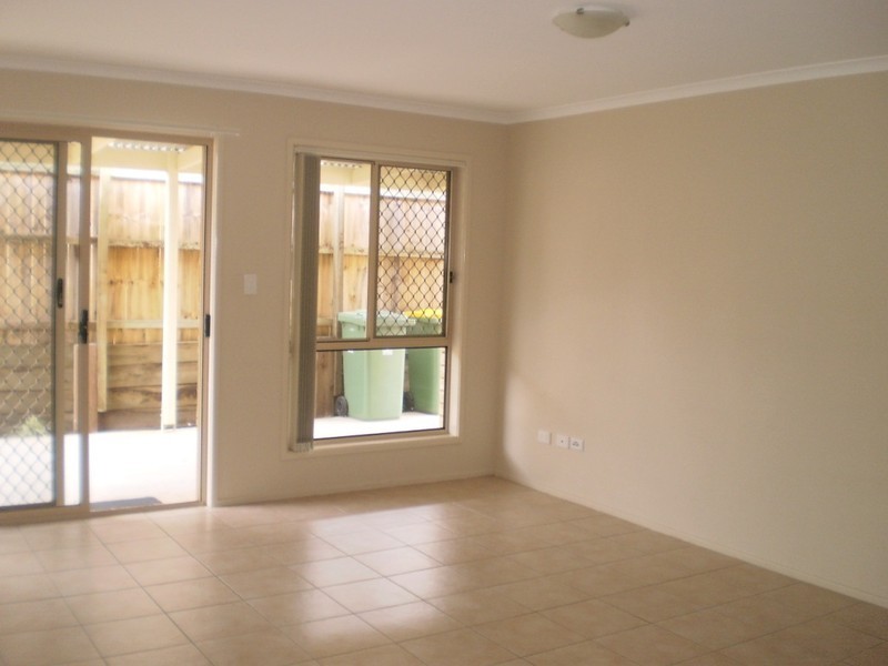 Unit 2, 28 Tylah Street, Kallangur QLD 4503