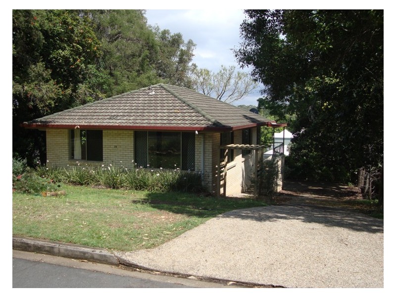 19 Connors St, Petrie QLD 4502