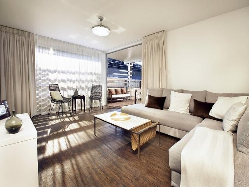 63 Dianne Parade, Kallangur QLD 4503