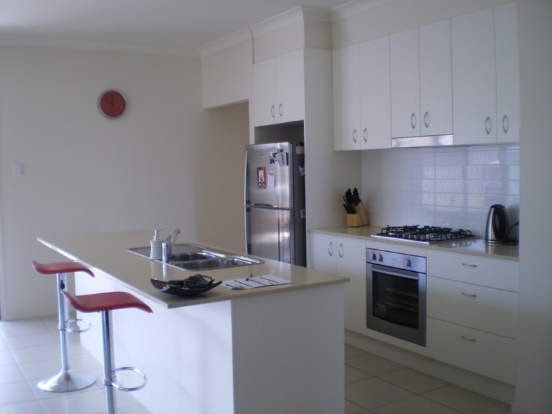 19 Langham Crescent, North Lakes QLD 4509