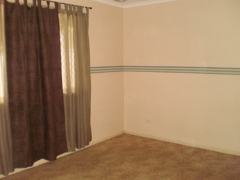 7 Brian Court, Kallangur QLD 4503